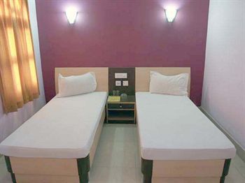 Santana Hotel ปูรี ภายนอก รูปภาพ